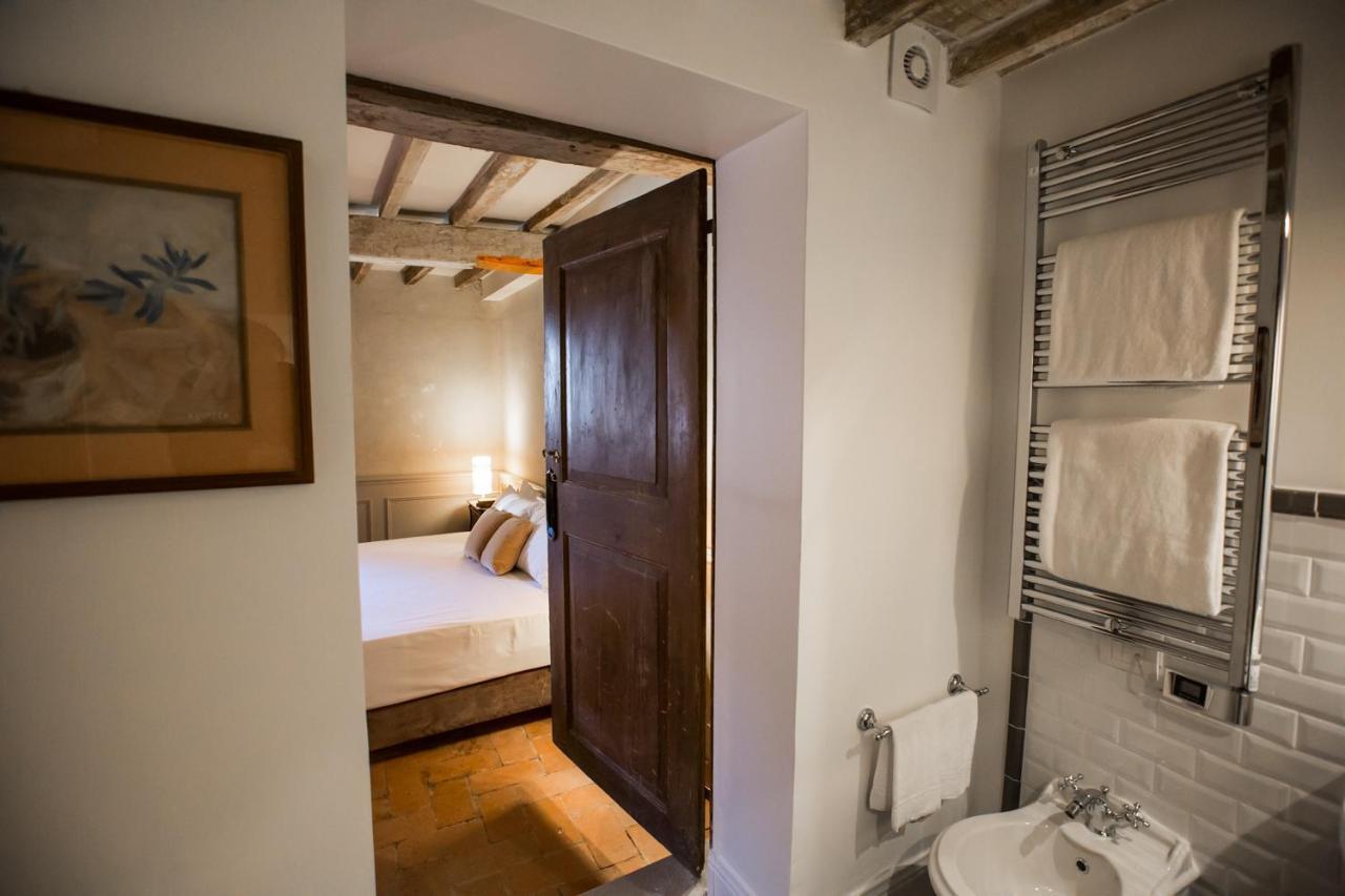 Oltrarno Splendid Bed & Breakfast ฟลอเรนซ์ ภายนอก รูปภาพ