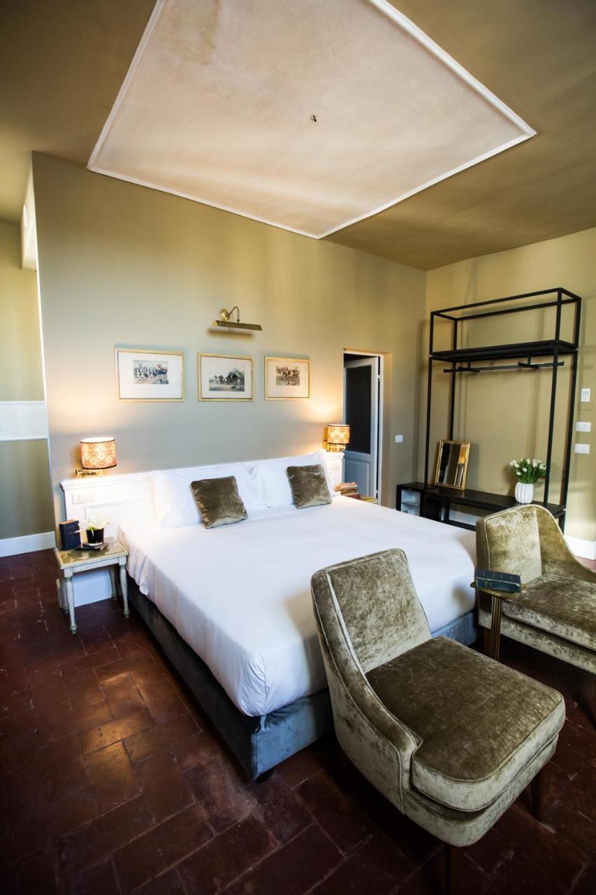 Oltrarno Splendid Bed & Breakfast ฟลอเรนซ์ ภายนอก รูปภาพ
