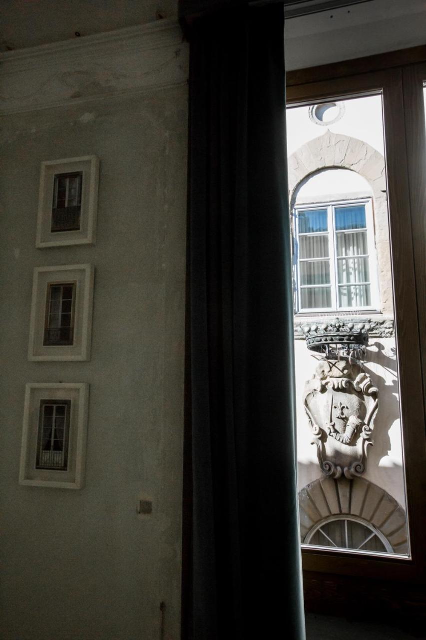 Oltrarno Splendid Bed & Breakfast ฟลอเรนซ์ ภายนอก รูปภาพ